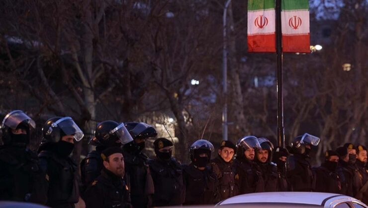 İran’daki olaylarda ölenlerin sayısı 6 bin 563’e yükseldi