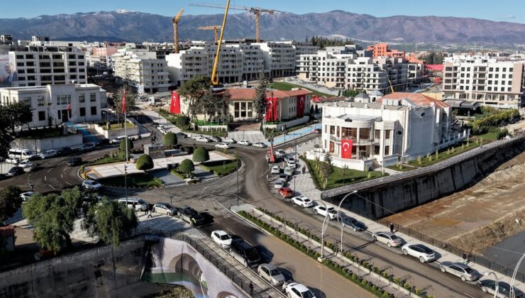 Kentte 48 saattir elektrik yok! Soğukta kalan halk isyanda