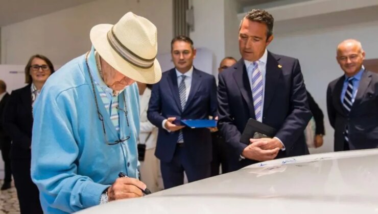 Koç Holding milyonlarca dolar harcadığı rüyasına nisan ayında kavuşuyor