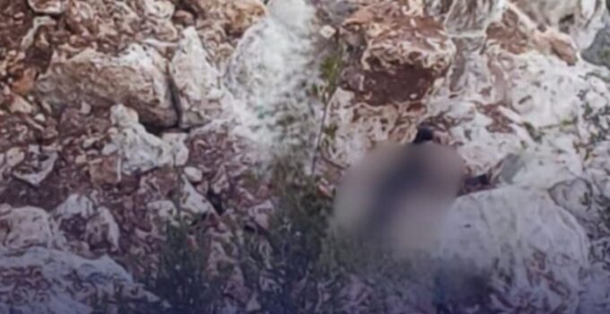 Mersin’de kaya parçalarının altında kalan genç yaşamını yitirdi