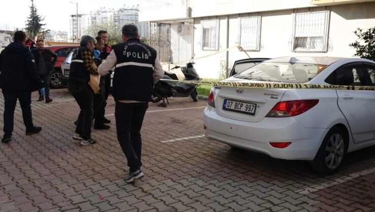 Site bahçesinde kanlı pusu: Ağabeyini öldürdü, diğer ağabeyinin eşini yaraladı