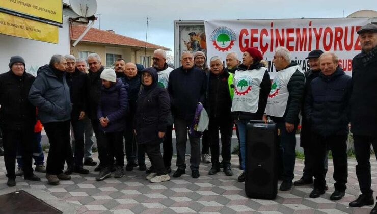 Soma’da emeklilerden maaş isyanı