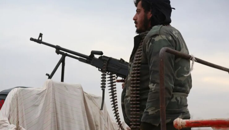 Suriye ordusu Halep’in doğusuna girdi, YPG çekiliyor