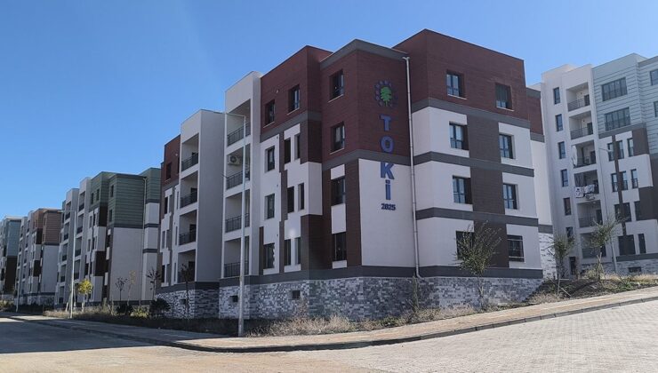 TOKİ evlerinde su akmıyor