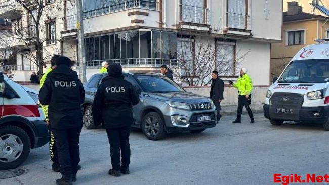 Erzincan’da iki otomobil çarpıştı: 2’i çocuk 3 kişi yaralandı