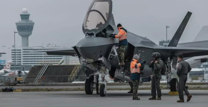 Hollandalı Bakan’dan çarpıcı iddia: F-35’lerin yazılımı kırılabilir