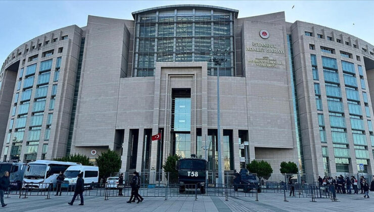 İstanbul merkezli şike ve bahis operasyonunda yakalanan 32 şüpheli adliyede