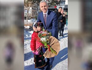 Öğrenciler istedi vali okulları tatil etti