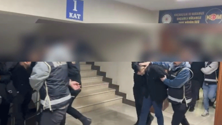 Sakarya’da 100 milyon TL’lik tefecilik operasyonu: 2 kişi tutuklandı