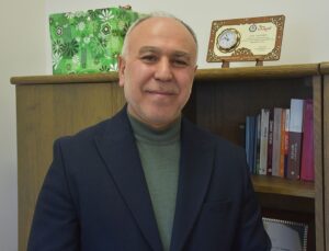 43 yıl önce mezun olduğu okula müdür olarak döndü