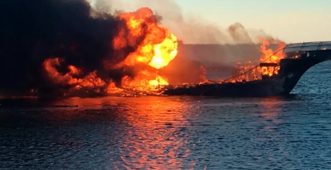 Ateşi körükleyecek gelişme! Rus savaş gemileri vuruldu