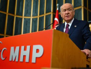 Bahçeli: İran halkının yanında durmak zamanıdır