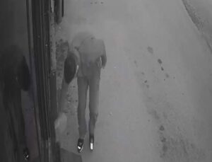 Bursa’da pizza zincirinin eski çalışanı 2 şubeyi kundakladı; o anlar kamerada