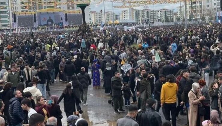 Diyarbakır’da nevruz etkinliği: Kürt meselesini çözen bir Türkiye, bölgede güçlü bir aktör olur
