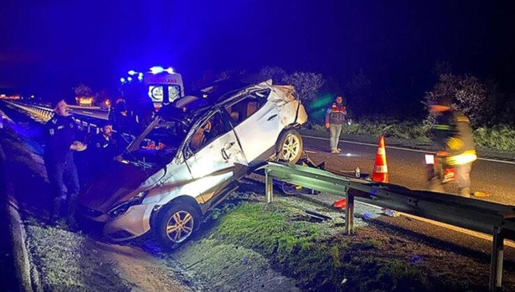 Eskişehir’de otomobilin SUV tipi araçla çarpıştığı kazada 2 kişi öldü, 4 kişi yaralandı