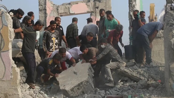 İran Kızılayı: ABD ve İsrail saldırılarında 6 binden fazla sivil bina zarar gördü