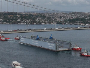 İstanbul Boğazı’nda gemi trafiği çift yönlü kapatıldı