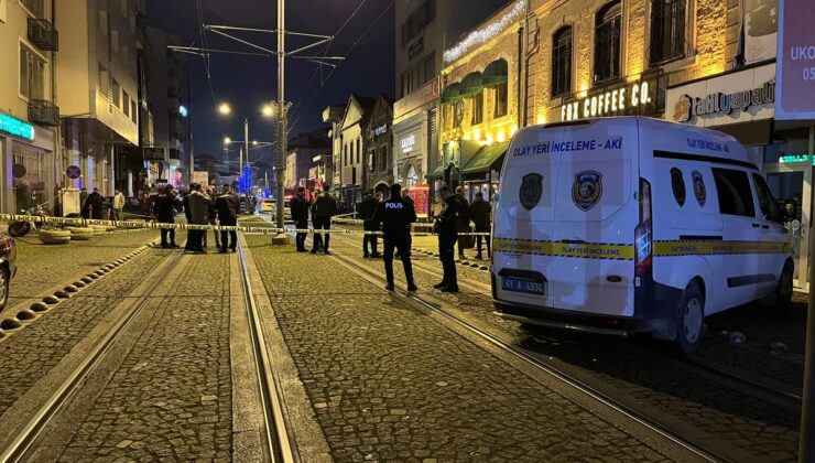 İzmit’te eğlence mekanına silahlı saldırı; 2 ölü, 3 yaralı