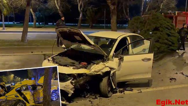 Kartal’da sürücüsünün makas attığı otomobil, taksiye çarptı: 3 yaralı