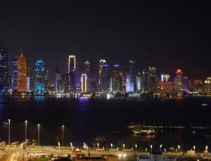 Katar’da “güvenlik riski” nedeniyle bazı bölgelerin boşaltıldığı duyuruldu