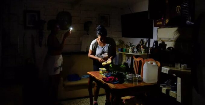 Küba’da enerji krizi: Nüfusun yüzde 68’i elektriksiz kaldı