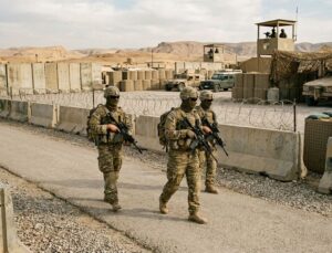 NATO, Irak misyonunda görev yapan tüm personeli Avrupa’ya tahliye etti