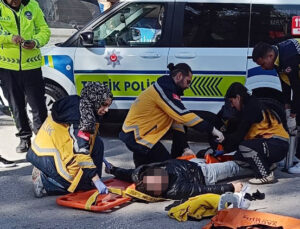 Plakayı bezle kapattı, polisten kaçtı: Motosikletli genç hayatını kaybetti