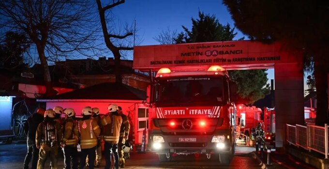 Sarıyer’de hastanede çıkan yangın söndürüldü