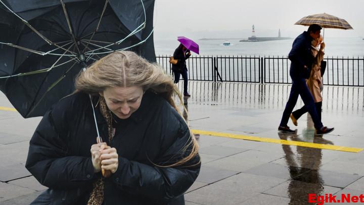 6 il için sarı kodlu alarm! Kuvvetli yağış ve çığ tehlikesi uyarısı… Meteoroloji İstanbul için saat verdi