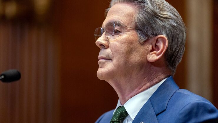 ABD İran’dan 35 kuruluş ve kişiyi yaptırım listesine aldı