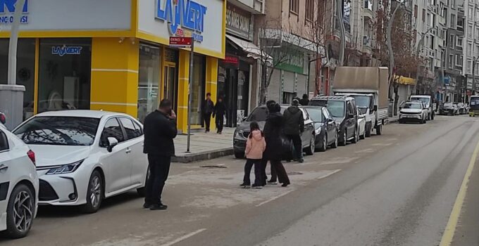 AFAD: Van’da yaşanan deprem sonrası an itibarıyla olumsuz bir durum yok