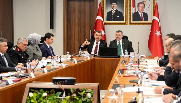 İçişleri’nde kritik toplantı: Okulların çevresinde güvenlik artırılacak, erken uyarı mekanizmaları güçlendirilecek