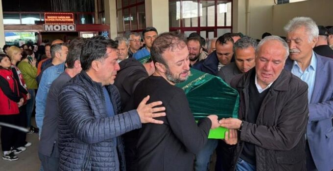 Kahramanmaraş’tan kahreden görüntüler: Okula gönderdikleri çocuklarını tabutta aldılar