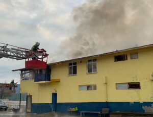 Kastamonu’da tekstil ve filtre malzemeleri üretilen fabrikada yangın