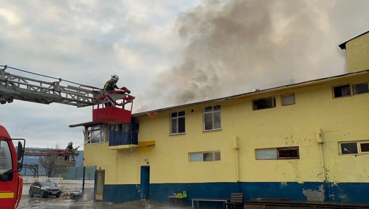 Kastamonu’da tekstil ve filtre malzemeleri üretilen fabrikada yangın