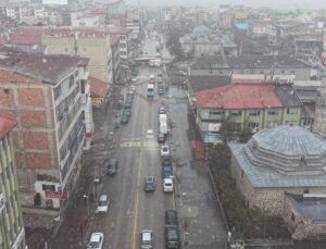 Nisan ayında kar sürprizi! Bir şehrimiz beyaza büründü