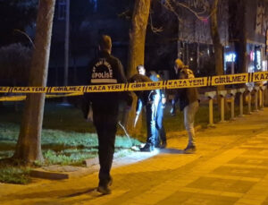 Tartışma kavga döndü, arkadaşını silahla vurdu