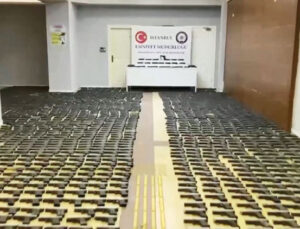 Toprak altından binlerce silah çıktı