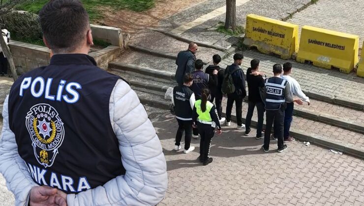 Ülke genelinde güvenlik tedbirleri artırıldı! Her okulun önüne 2 polis