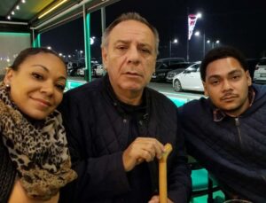 Annelerinin yıllarca sakladığı gerçek ortaya çıktı: Amerikalı kardeşler İzmirli iş insanının çocukları