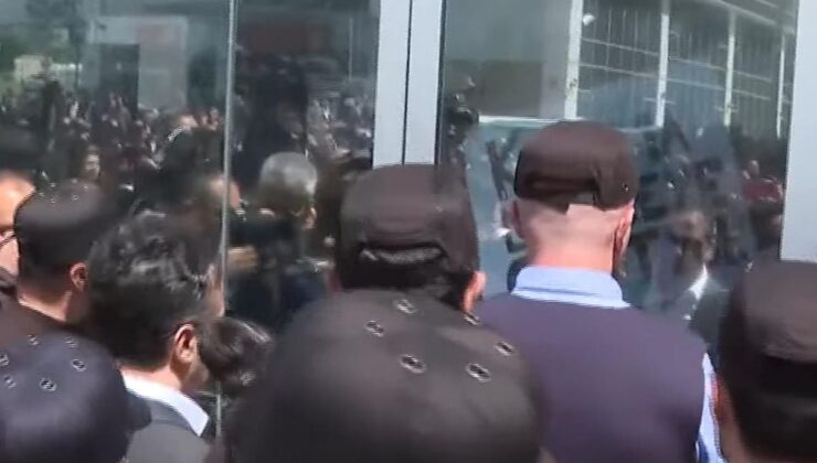 CHP Genel Merkezi’nin tahliyesi için polisler harekete geçti