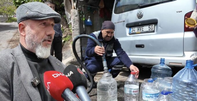 Görüntü İstanbul’un göbeğinden: 4 gündür su yok, bidonlarla kuyruğa girdiler