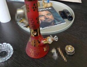 Gözaltına alınan ünlü isimlerin evlerinden çıkanlar şoke etti