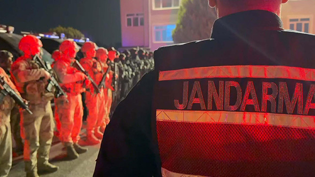 İzmir’de Büyükşehir iştiraki şirkete ihaleye fesat operasyonu: 3 gözaltı