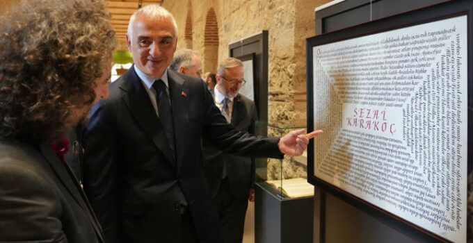 Karakoç’un gizli arşivi ilk kez ortaya çıktı! Daha önce hiç görülmemiş belgeler ilk kez sergileniyor