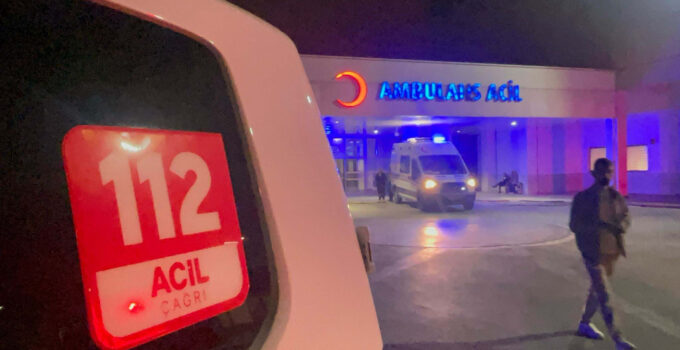 Kayınpeder ile damat arasında silahlı kavga: 2’si ağır 3 yaralı