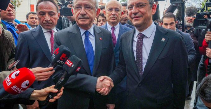 Kılıçdaroğlu ve ekibinden yeni hamle! Özgür Özel yönetiminin banka hesaplarına erişi kısıtlandı