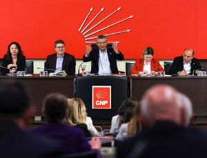 Özel yönetimi yol haritasını belirledi: Kılıçdaroğlu bayram sonuna kadar kurultay kararı almazsa imza toplanacak