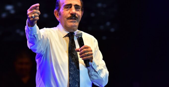 Sahnede anlattığı fıkra Kayserililerin tepkisini çekti! Mustafa Keser’den açıklama