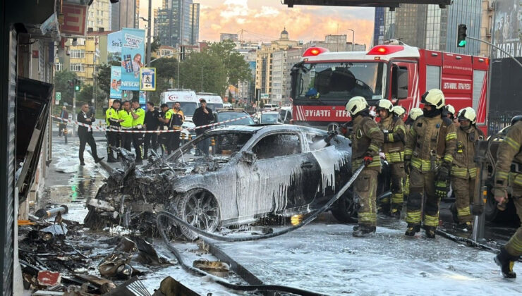 Şişli’de otomobil iş yerine girdi, yangın çıktı